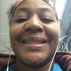 Meet your Posher, Ella